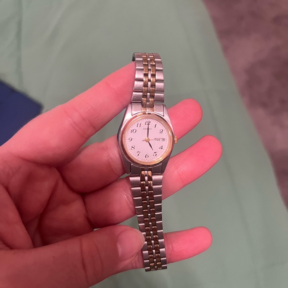 Seiko Two-Tone Silver and Gold Women's Watch - Picture 3 of 3